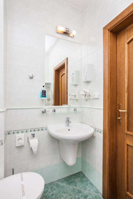 Hotel Jelinkova Vila Velké Meziříčí Buitenkant foto