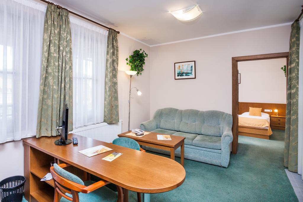 Hotel Jelinkova Vila Velké Meziříčí Kamer foto