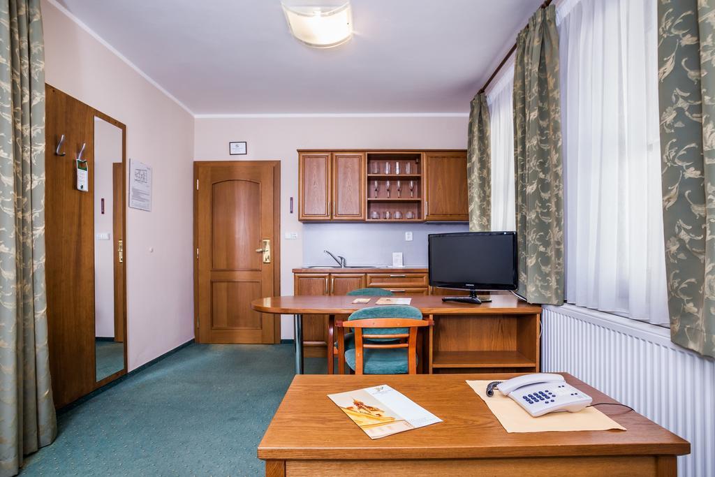 Hotel Jelinkova Vila Velké Meziříčí Kamer foto