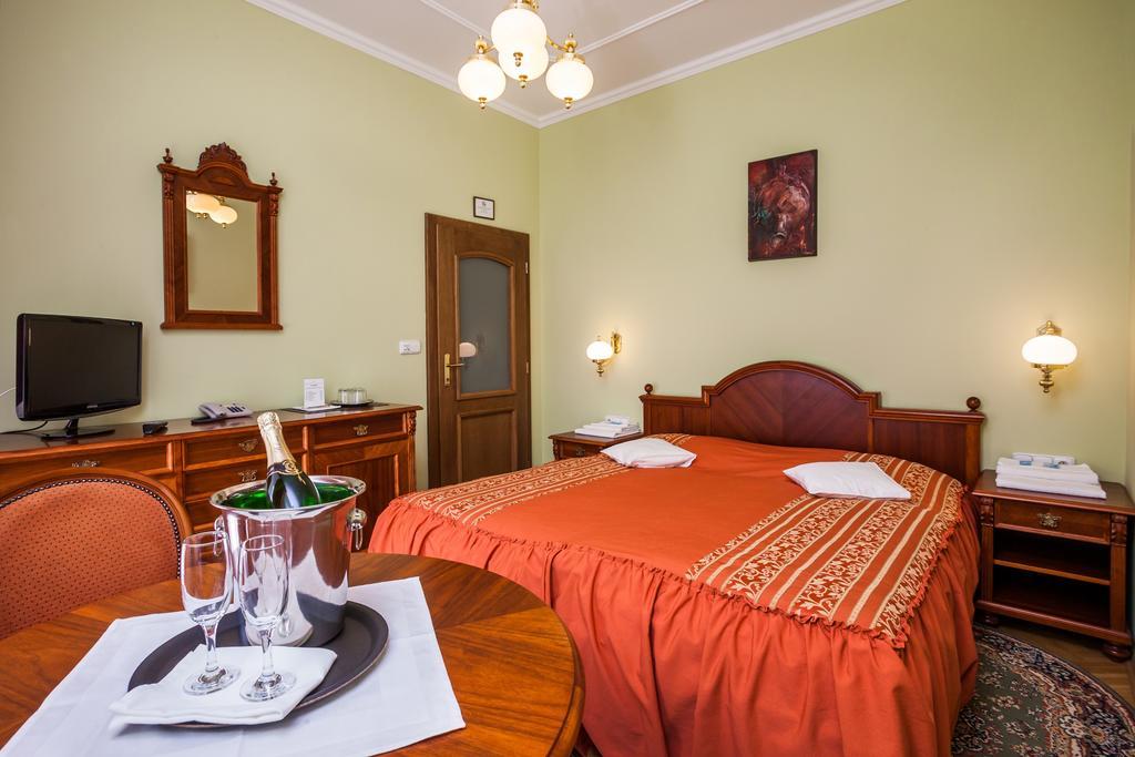 Hotel Jelinkova Vila Velké Meziříčí Kamer foto