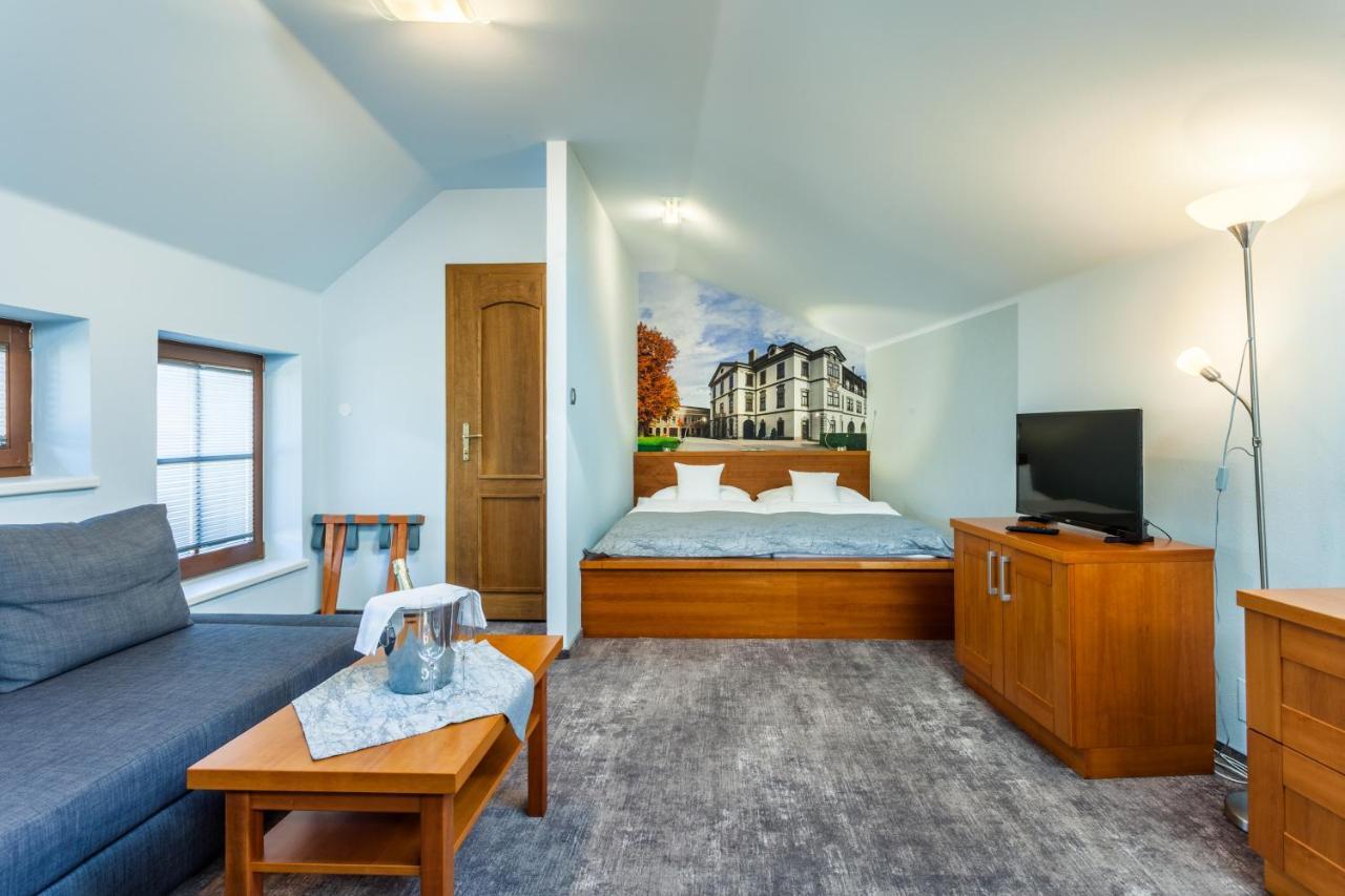 Hotel Jelinkova Vila Velké Meziříčí Buitenkant foto