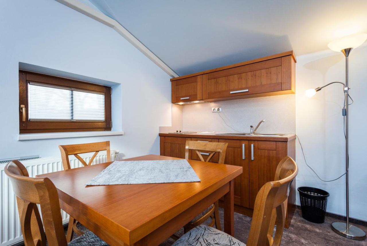 Hotel Jelinkova Vila Velké Meziříčí Buitenkant foto